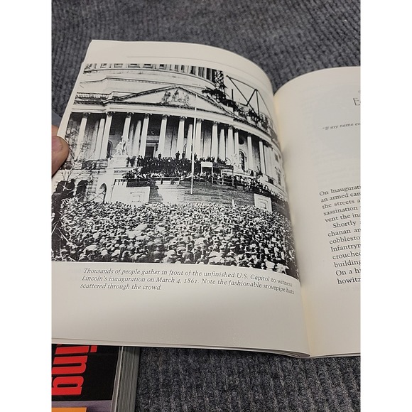 LINCOLN by Russell Freedman, Newbery Award 1988,‎ 1st Edition 3rd Printing, HCDJ - Picture 9 of 10